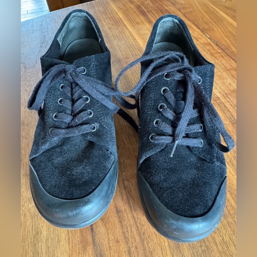 Dansko Suede Lace Up Shoes with Clog Base in EUC, Size 40 (9.5), Great style